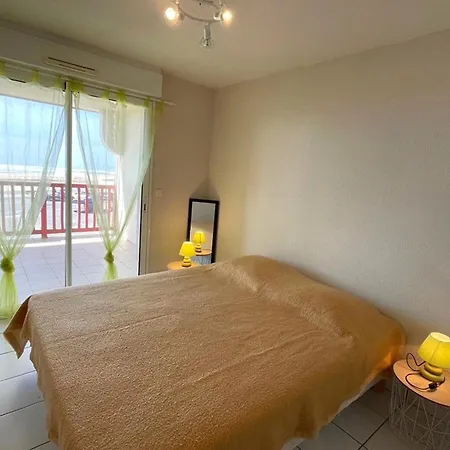 Apartment T2 Avec Terrasse Et Parking A Vieux-boucau - Fr-1-379-130